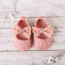 Load image into Gallery viewer, Baby / Toddler Lace Bow Decor Prewalker Shoes
