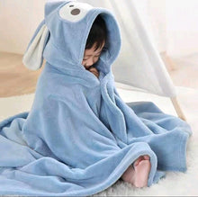 Load image into Gallery viewer, A Cartoon Green Children&#39;s Bath Towel ewborn Baby Hooded Bathrobe Boys And Girls Hooded Bathrobe
