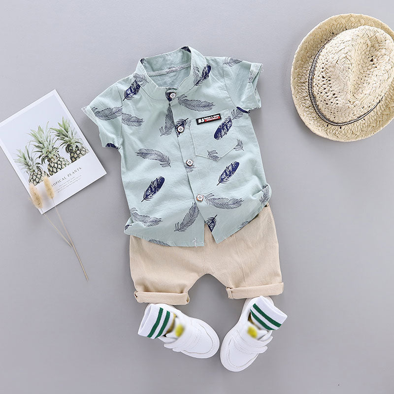 2pcs Baby Boy 95% Cotton Short-sleeve All Over Feather Print Button Up Shirt and Solid Shorts Set