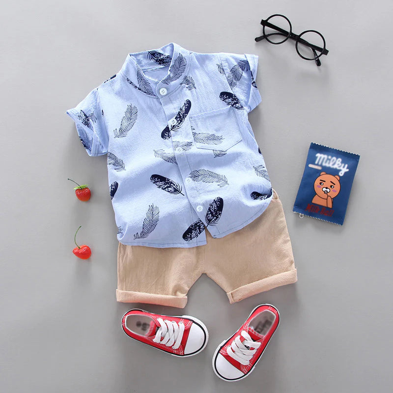 2pcs Toddler Boy Vacation Feather Print Shirt and Shorts Set